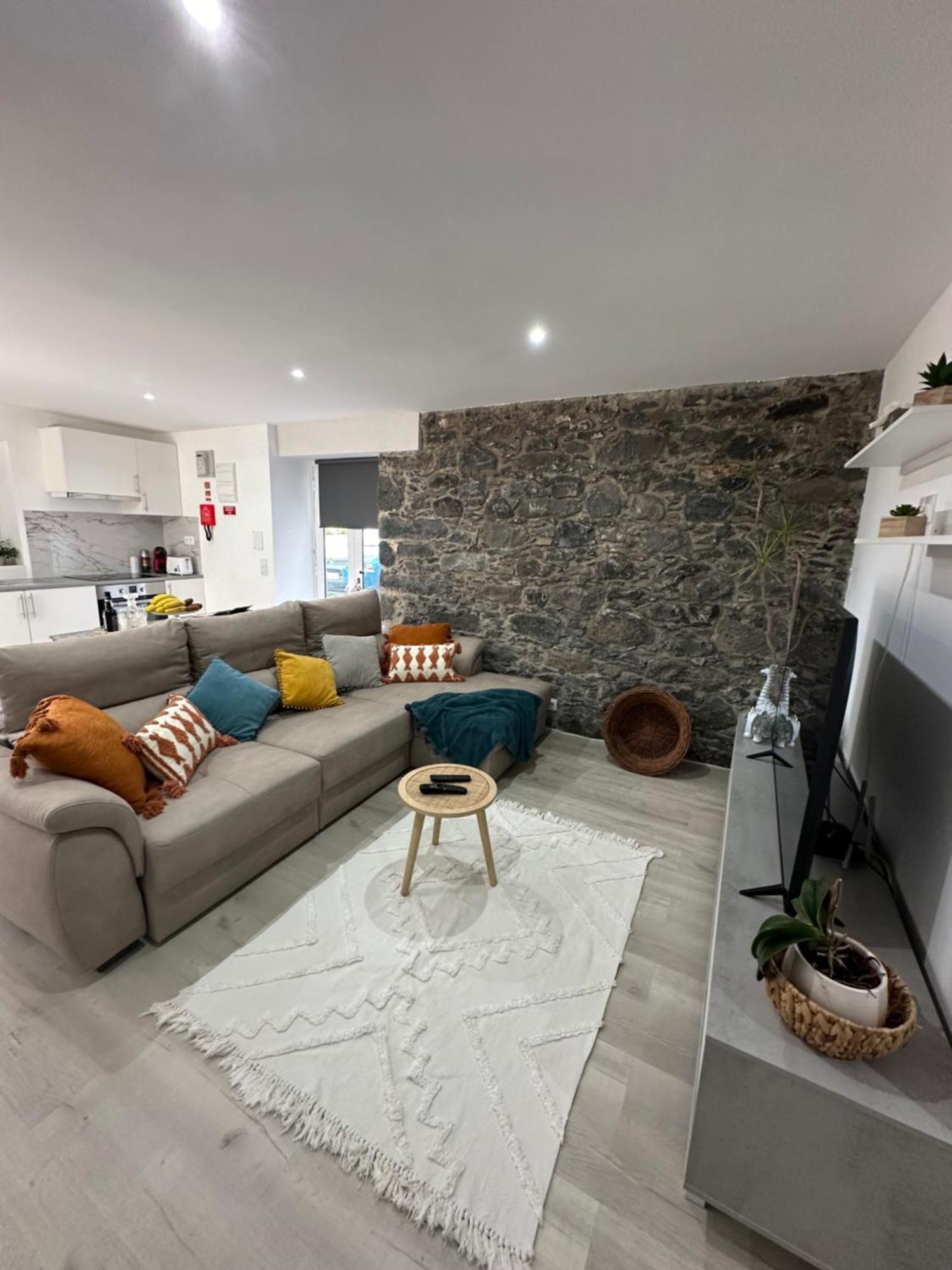 The Green Valley House Sao Vicente  Ngoại thất bức ảnh