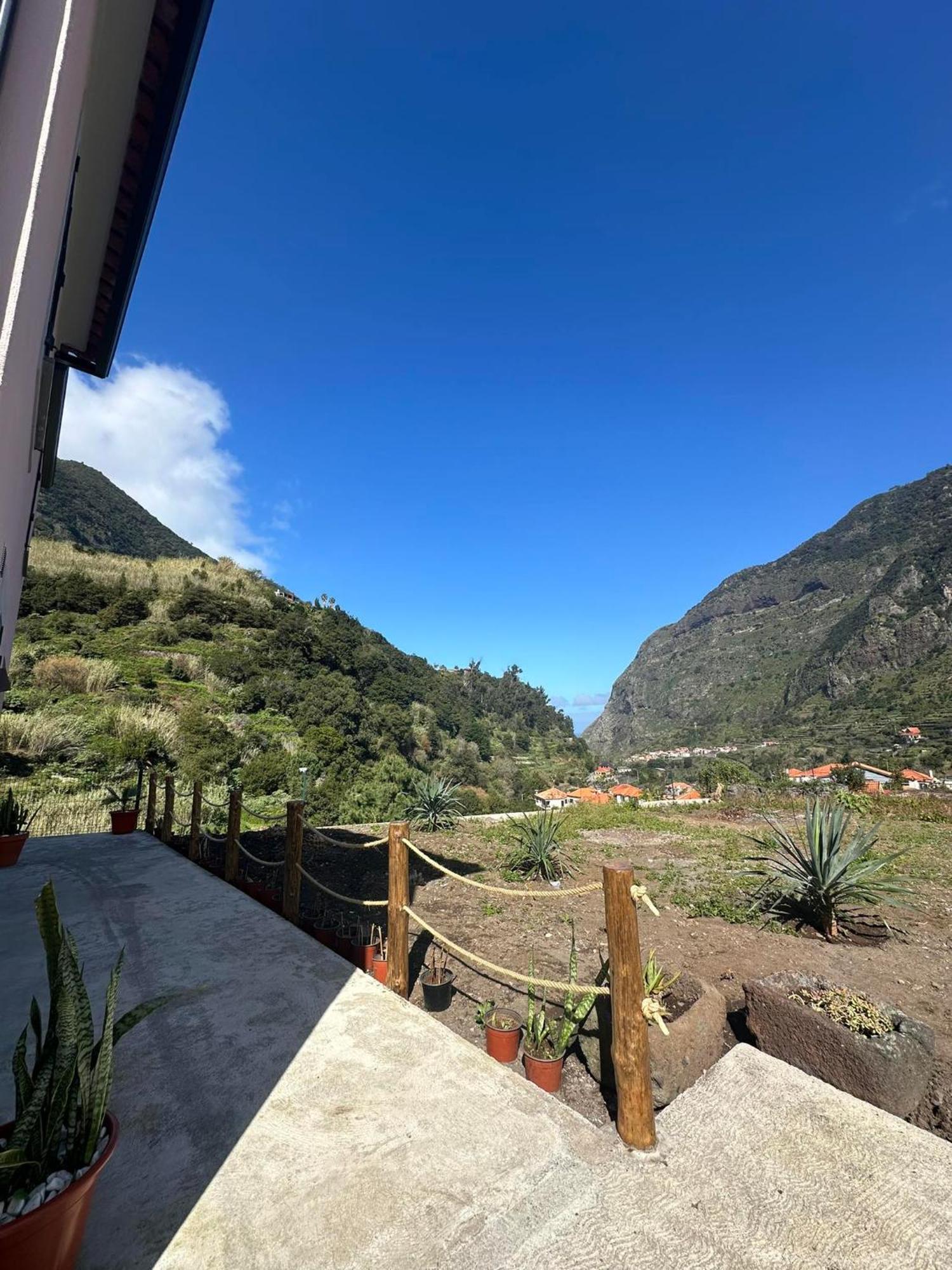 The Green Valley House Sao Vicente  Ngoại thất bức ảnh