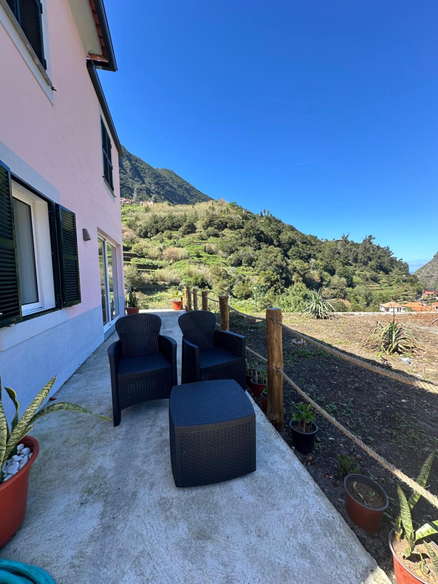 The Green Valley House Sao Vicente  Ngoại thất bức ảnh