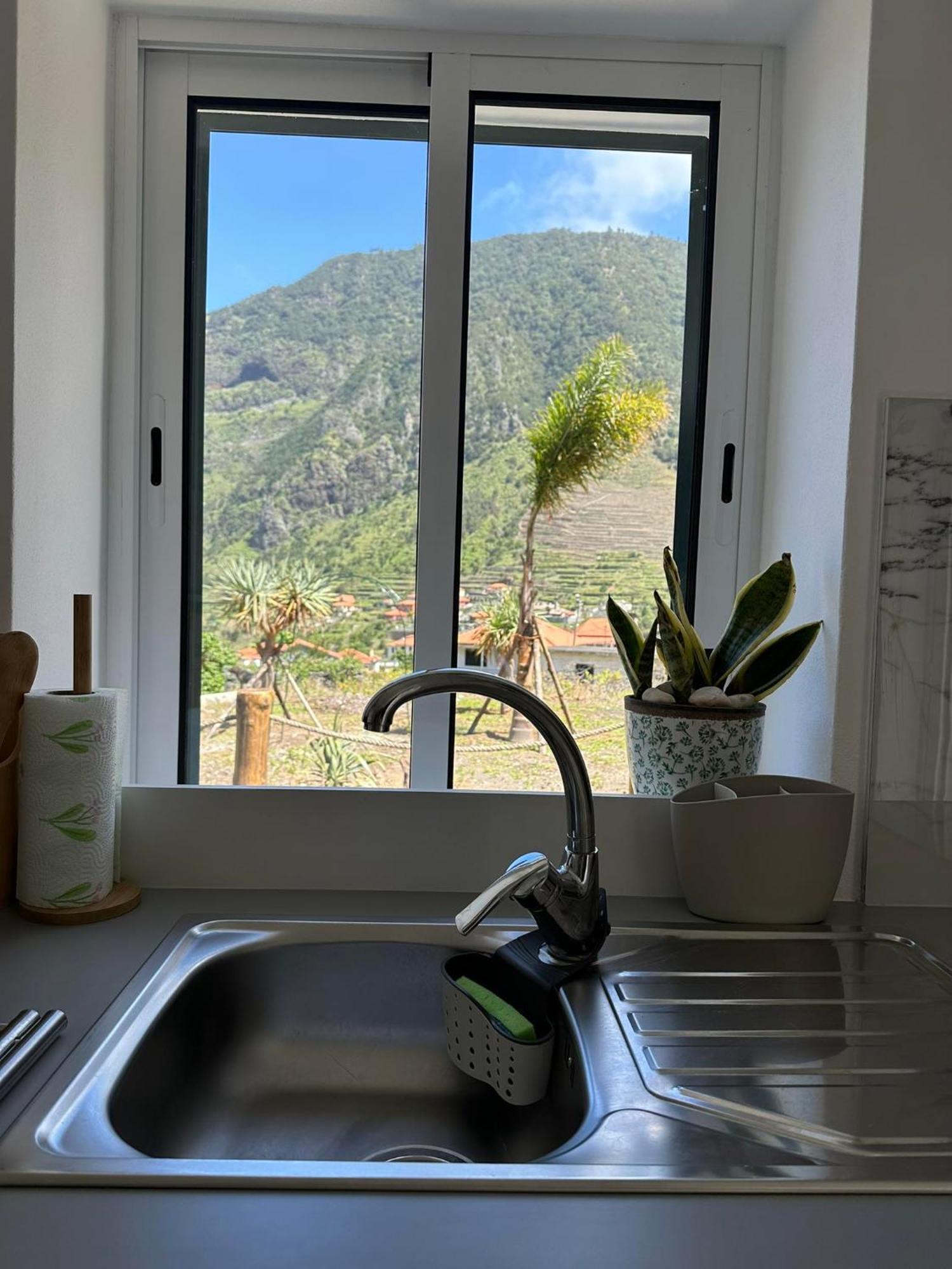 The Green Valley House Sao Vicente  Ngoại thất bức ảnh