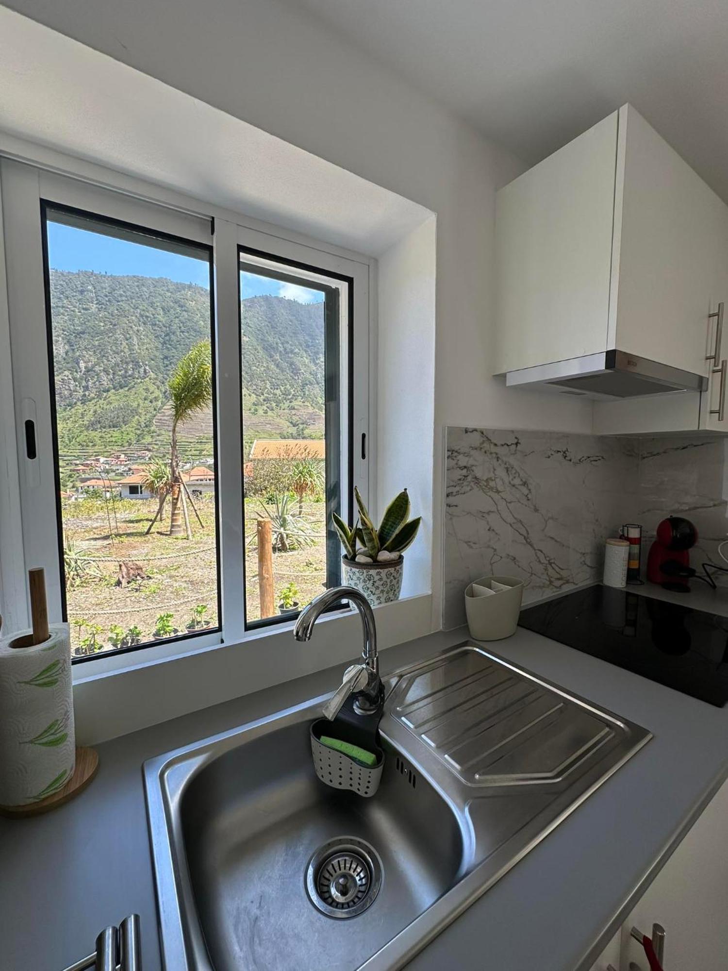 The Green Valley House Sao Vicente  Ngoại thất bức ảnh