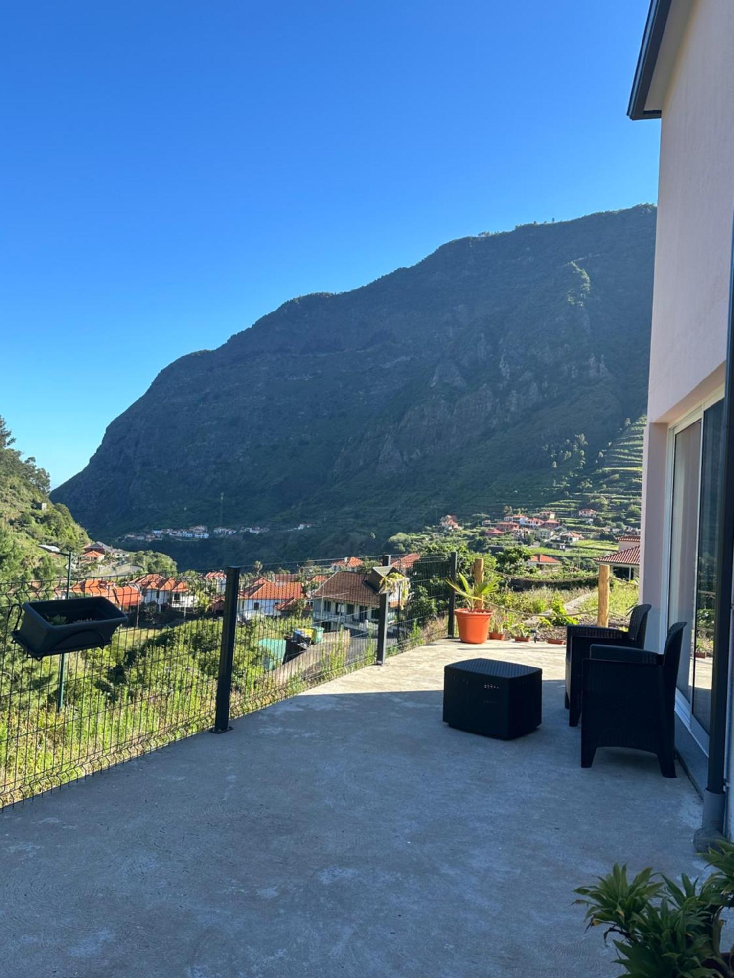 The Green Valley House Sao Vicente  Ngoại thất bức ảnh